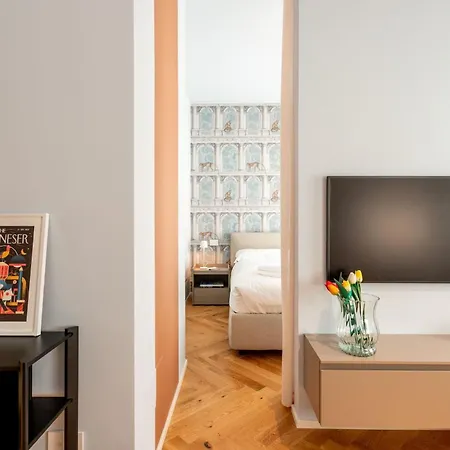 Appartement Crocetta Living By Halldis